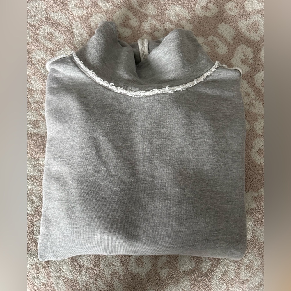 Free People sweatshirt size medium worn once